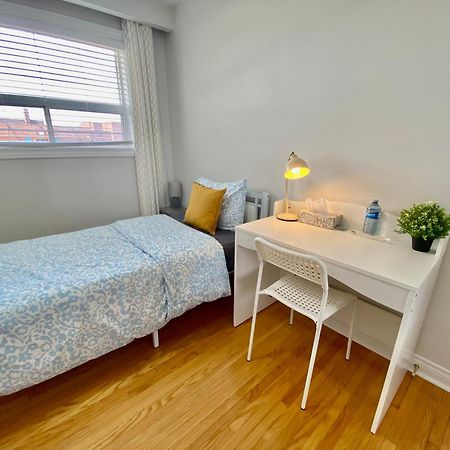 Sunny House - Main Floor, Free Parking, In Toronto Hotel Kültér fotó